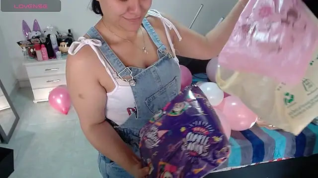 soniafuckboobs online show from April 14, 12:22 pm