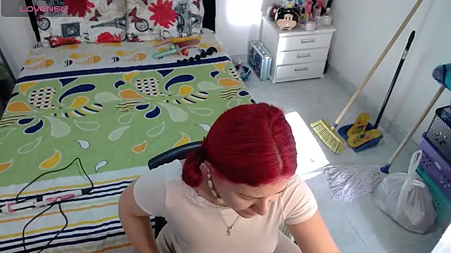 soniafuckboobs online show from April 22, 12:28 pm