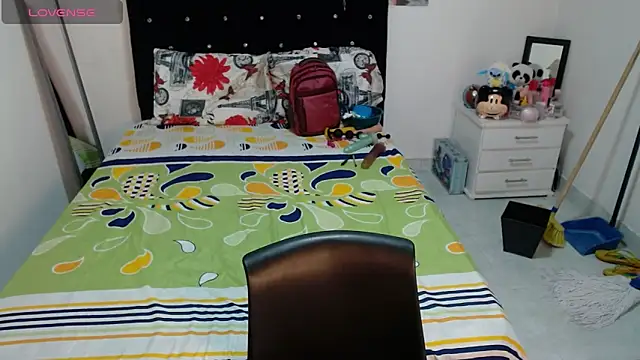 soniafuckboobs online show from April 24, 12:18 pm