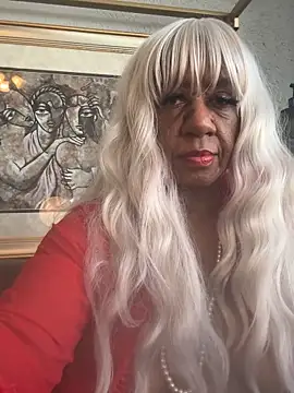 BreanaDivine online show from March 22, 6:22 pm