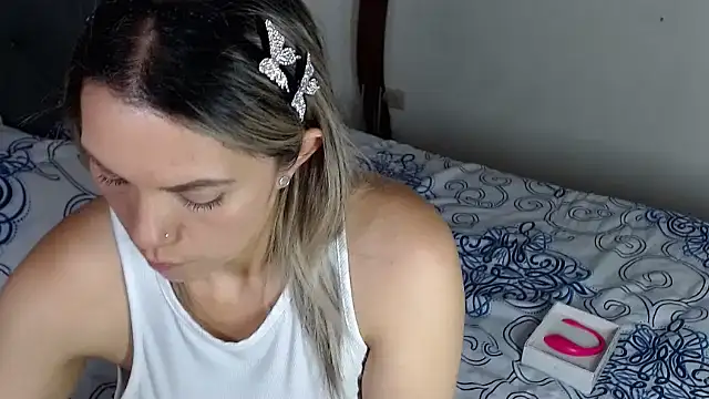 Chantal hott online show from April 21, 8:23 pm