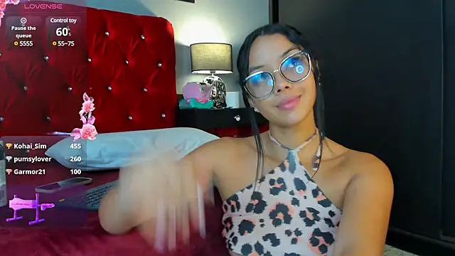 Salome Villa online show from December 7, 5:09 pm