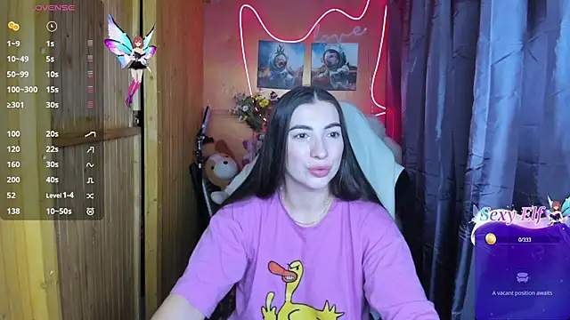 Fiery Brunette  online show from January 11, 11:02 am