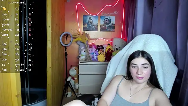 Snapshot of Fiery_Brunette_ chatting on November 21, 12:59 pm Fiery Brunette online show from November 21, 12:59 pm