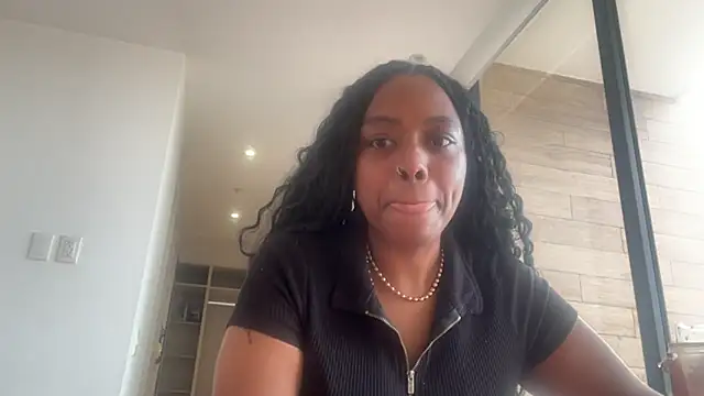 ChocolateCakeQueen online show from March 21, 9:40 pm