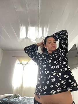 hannahb-e online show from November 6, 2:29 pm