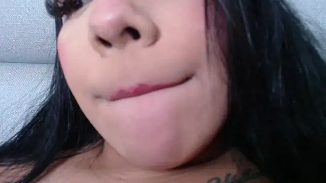 emily brontee  online show from January 3, 3:33 pm