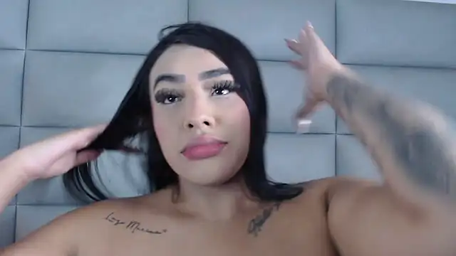 emily brontee  online show from February 14, 12:47 pm