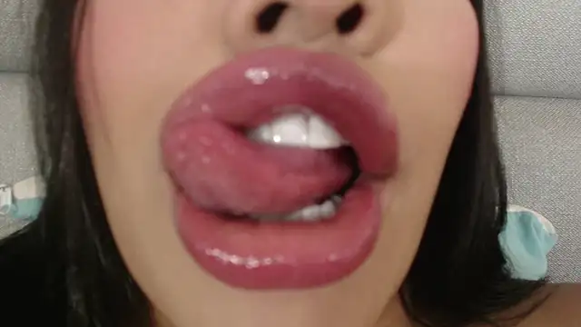 emily brontee  online show from March 11, 4:18 pm