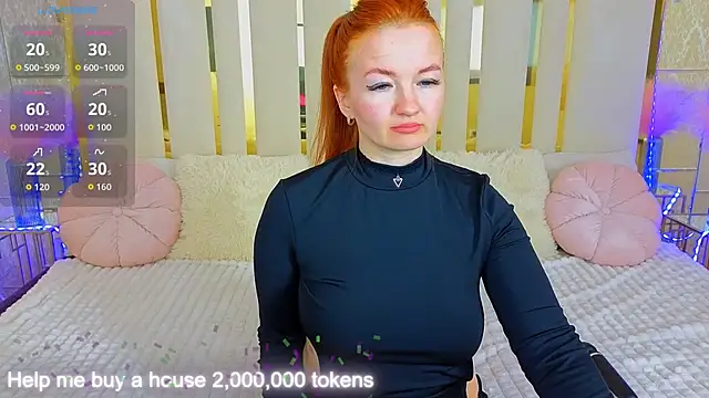 Marina Mur  online show from April 22, 7:15 pm