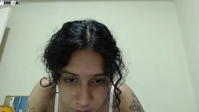 AlinaWoolf  online show from March 31, 5:41 am