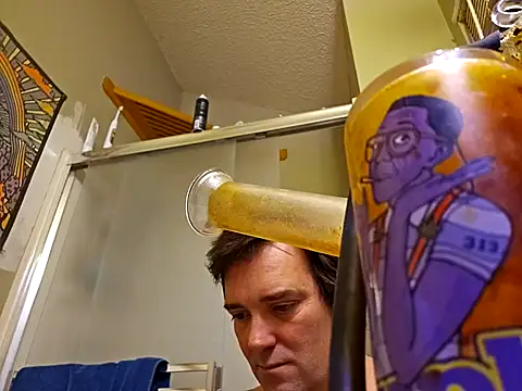 Snapshot of bakeyesmokems chatting on December 11, 12:44 am bakeyesmokems online show from December 11, 12:44 am