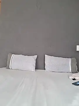 Jazmine-Blue online show from December 28, 8:48 am