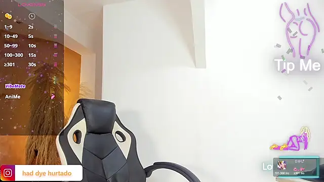 shenielxx online show from December 4, 2:48 pm