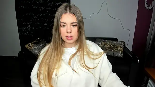 IsabellaBler online show from October 20, 5:52 am