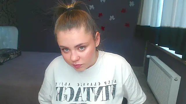 IsabellaBler online show from March 29, 11:54 am