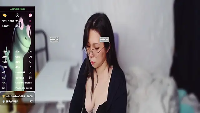 mememe 1006  online show from April 24, 5:48 pm