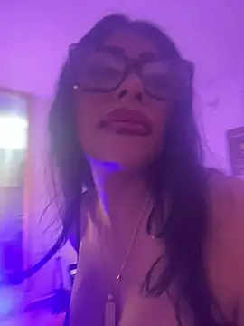 canela 10 online show from October 19, 3:07 am