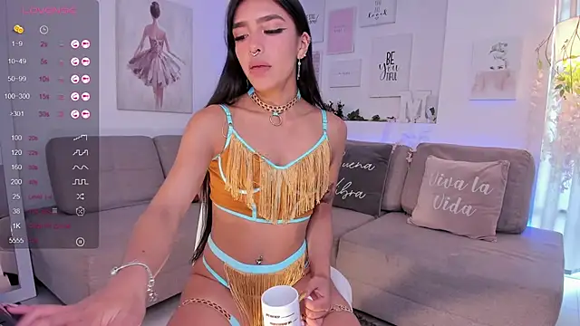 Snapshot of Michelle_se chatting on December 28, 9:19 pm Michelle se online show from December 28, 9:19 pm