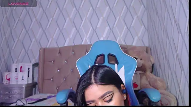 Snapshot of NicolleTaylor chatting on February 1, 3:19 am NicolleTaylor online show from February 1, 3:19 am