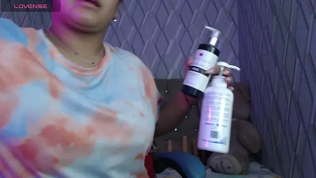 Snapshot of NicolleTaylor chatting on March 13, 2:05 am NicolleTaylor online show from March 13, 2:05 am