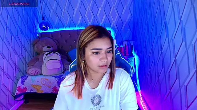 Snapshot of NicolleTaylor chatting on October 8, 3:37 am NicolleTaylor online show from October 8, 3:37 am