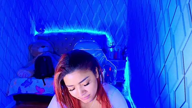 Snapshot of NicolleTaylor chatting on November 21, 4:11 am NicolleTaylor online show from November 21, 4:11 am