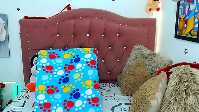 Snapshot of AngeDrty chatting on January 31, 6:36 pm AngeDrty online show from January 31, 6:36 pm