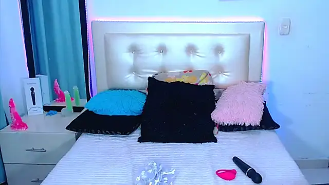 Snapshot of AngeDrty chatting on March 6, 8:37 pm AngeDrty online show from March 6, 8:37 pm