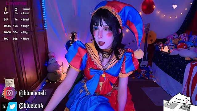 Snapshot of bluelen chatting on June 13, 10:35 am bluelen online show from June 13, 10:35 am