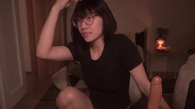 Snapshot of meganmei666 chatting on December 30, 2:31 am meganmei666 online show from December 30, 2:31 am