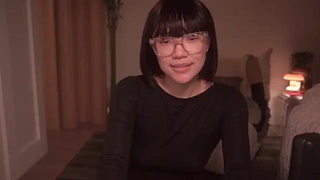 Snapshot of meganmei666 chatting on January 5, 3:43 am meganmei666 online show from January 5, 3:43 am