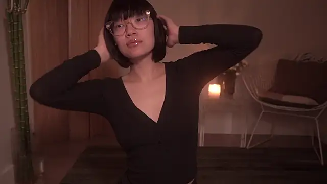 Snapshot of meganmei666 chatting on March 10, 1:23 am meganmei666 online show from March 10, 1:23 am