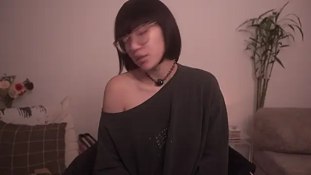 Snapshot of meganmei666 chatting on October 1, 1:55 am meganmei666 online show from October 1, 1:55 am