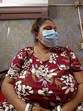 kunjan789 online show from February 5, 6:12 pm