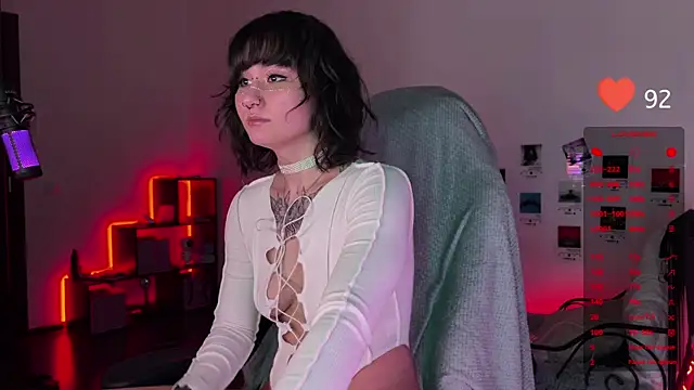 deadlysweet online show from March 15, 12:36 am