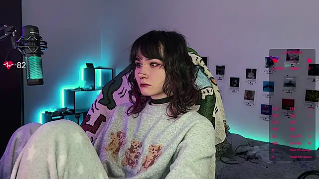 deadlysweet online show from September 25, 1:20 am