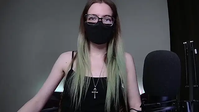 amber candyfloss online show from December 18, 2:32 am