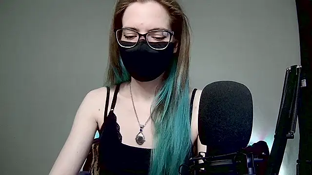 amber candyfloss online show from February 2, 9:13 pm