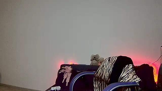 amber candyfloss online show from September 17, 6:04 am