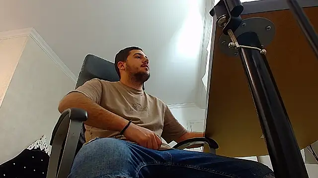 JoshKnights online show from October 31, 6:14 am