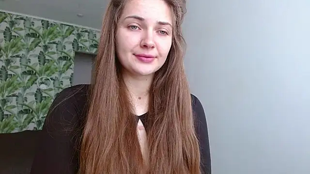 Snapshot of Olivia_shine chatting on November 1, 5:20 am Olivia shine online show from November 1, 5:20 am