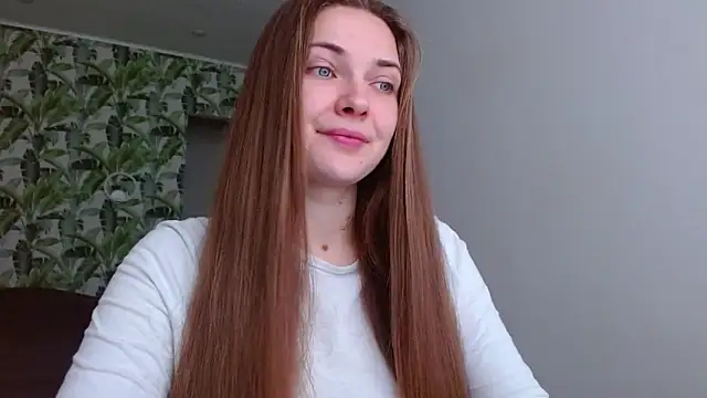 Snapshot of Olivia_shine chatting on November 11, 6:02 am Olivia shine online show from November 11, 6:02 am