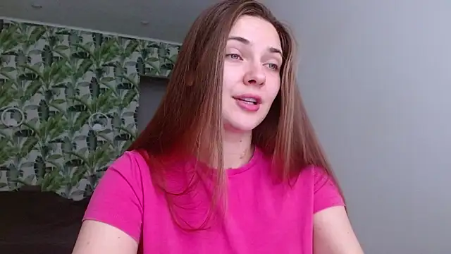 Snapshot of Olivia_shine chatting on November 23, 5:51 am Olivia shine online show from November 23, 5:51 am