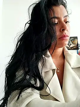 Emily Wane online show from January 9, 6:10 pm