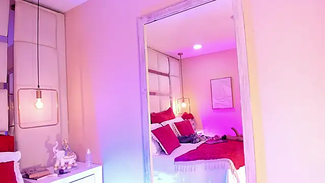 elizavenus online show from March 8, 4:11 pm