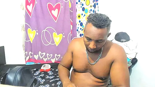 Snapshot of 1mateobigcook chatting on February 19, 3:57 am 1mateobigcook online show from February 19, 3:57 am