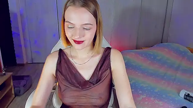 Snapshot of ice_pixie chatting on March 1, 3:58 pm ice pixie online show from March 1, 3:58 pm