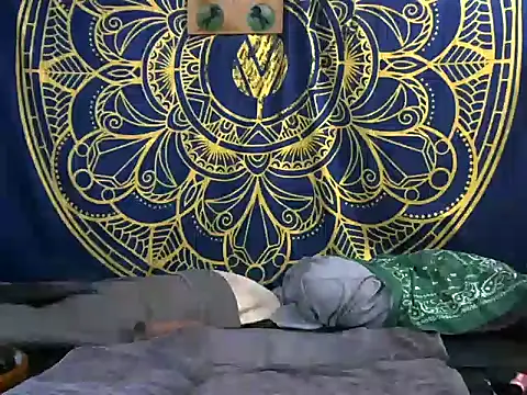 lovely lola1111 online show from March 19, 4:36 am