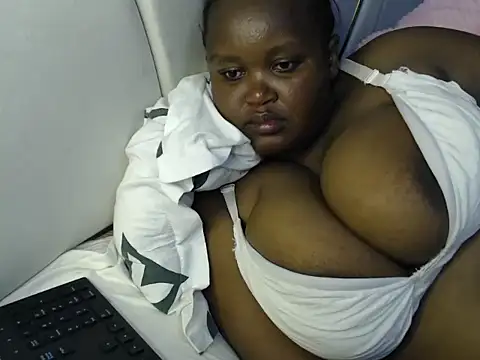 Brizzy dee online show from April 1, 2:14 pm